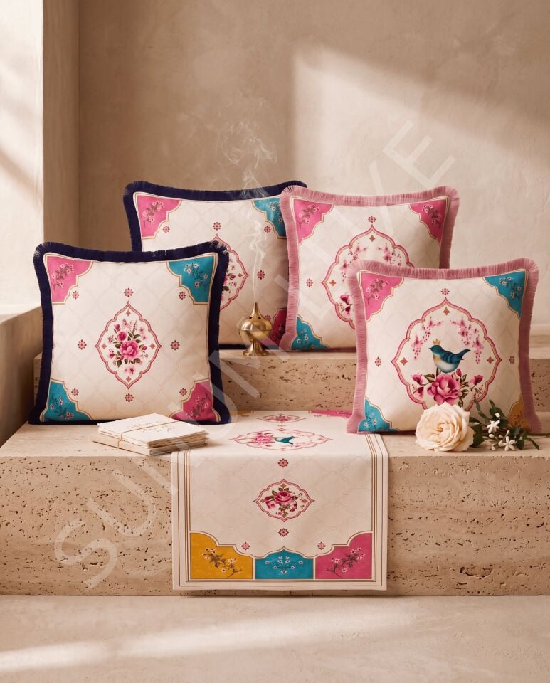 Kuş ve Çiçek Desenli Runner + 4’lü Kırlent Kılıfı Kombin Set